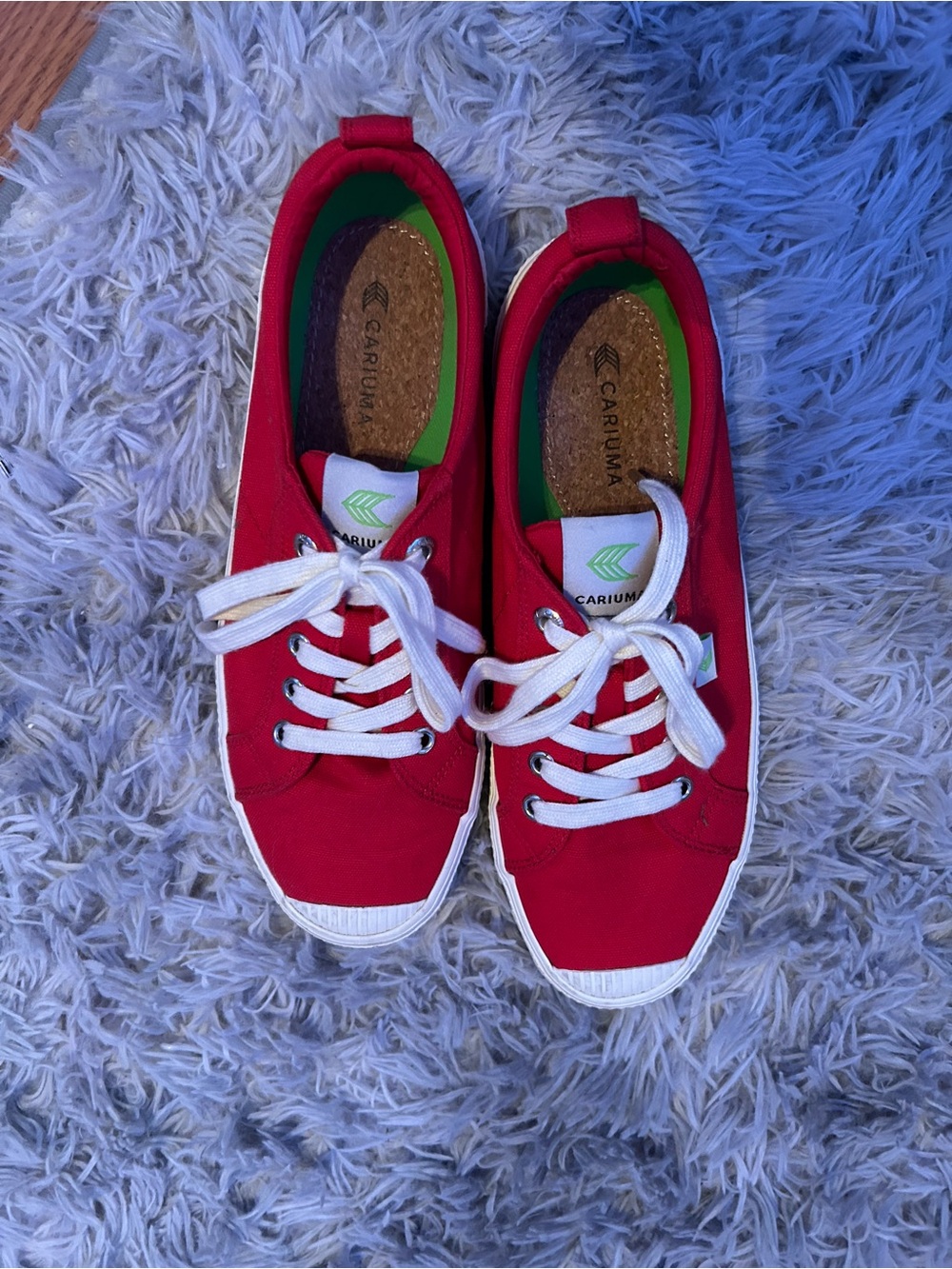 Cariuma Red Canvas Sneakers - Classic Low Top